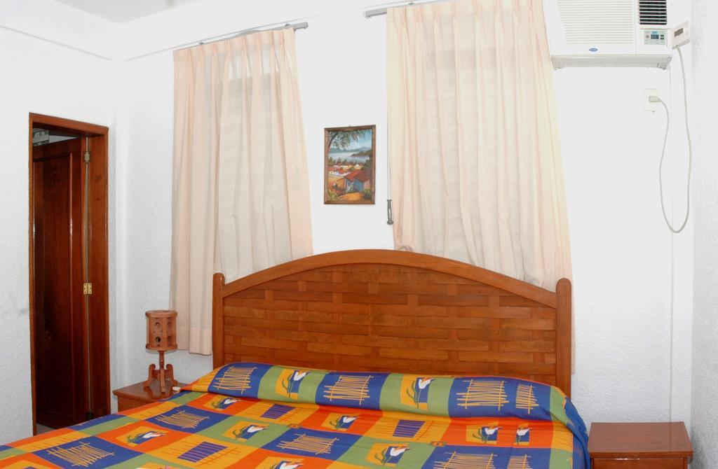 Villas Mercedes Zihuatanejo Pokoj fotografie
